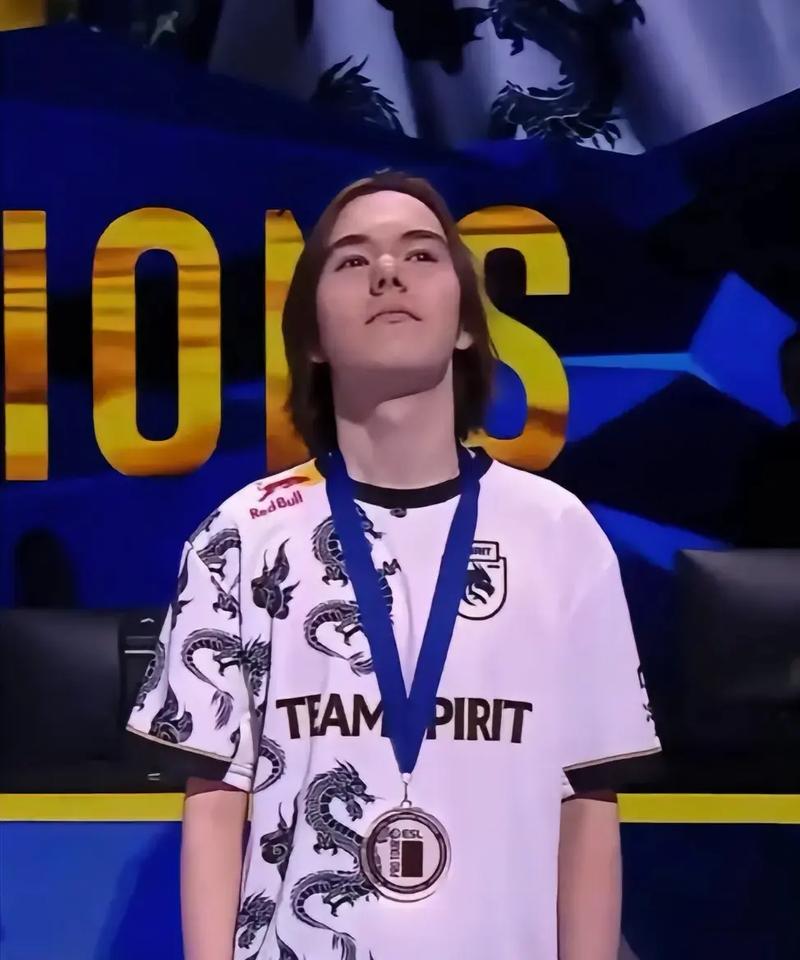 为什么同样的牌价值不同（同牌不同价的背后原因）